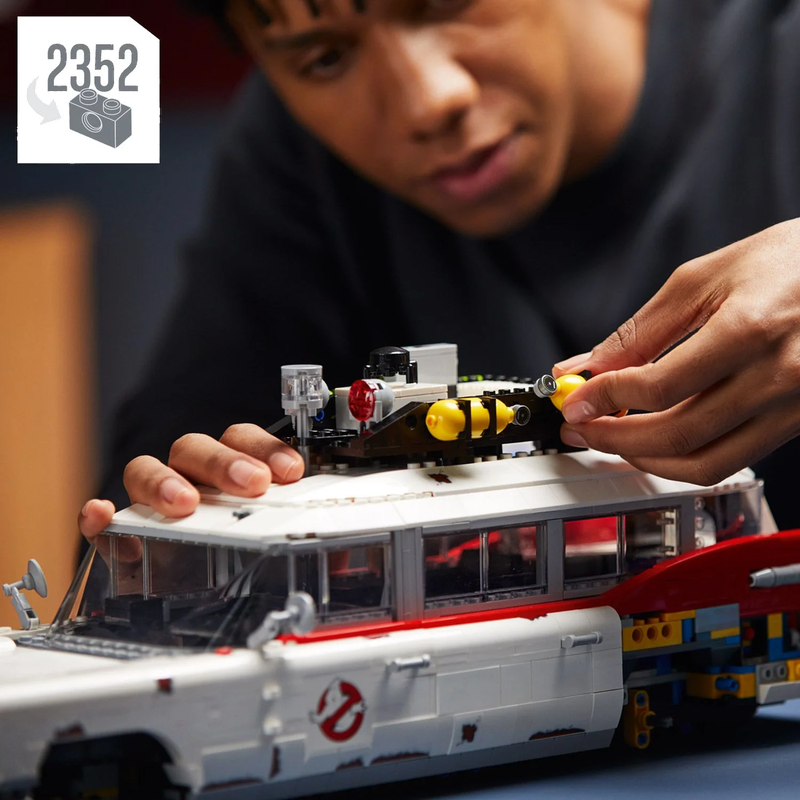LEGO® Icons 10274 Ghostbusters™ ECTO-1