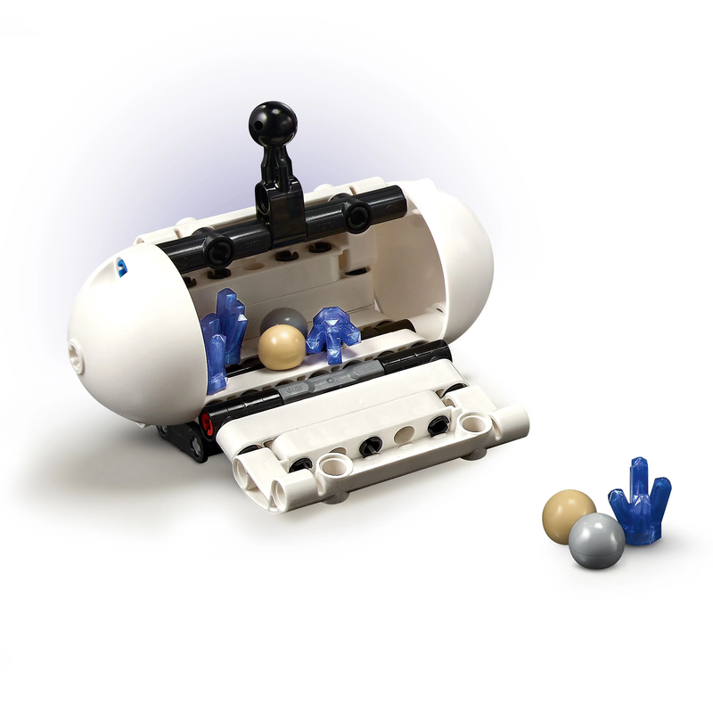LEGO® Technic™ 42211 Lunar Outpost™ Mondrover-Raumfahrzeug
